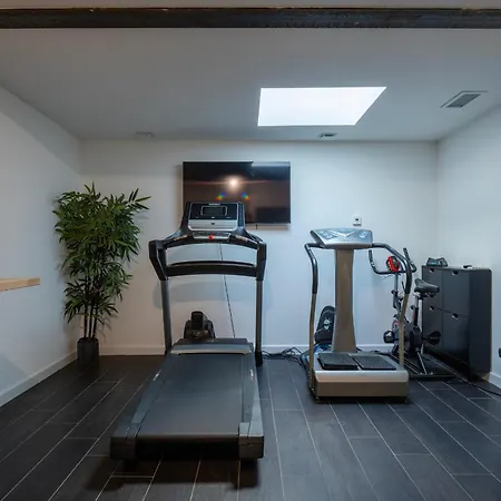 Maison Architecte Avec Salle De Cinéma Villa